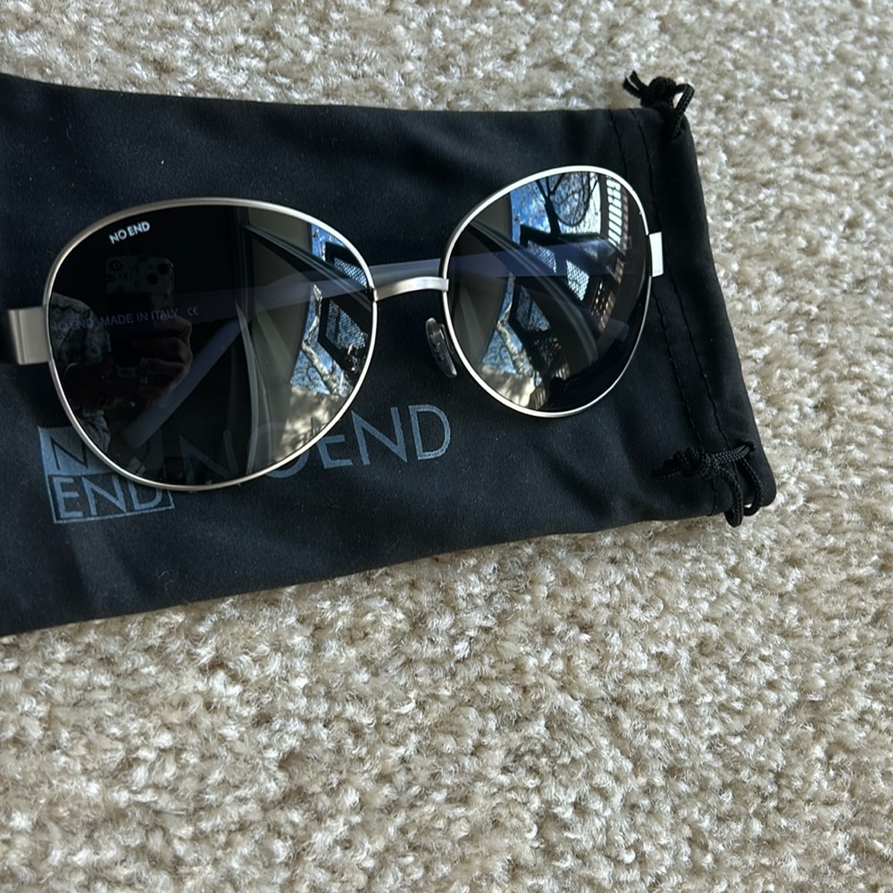 No end Italian frame sunglasses